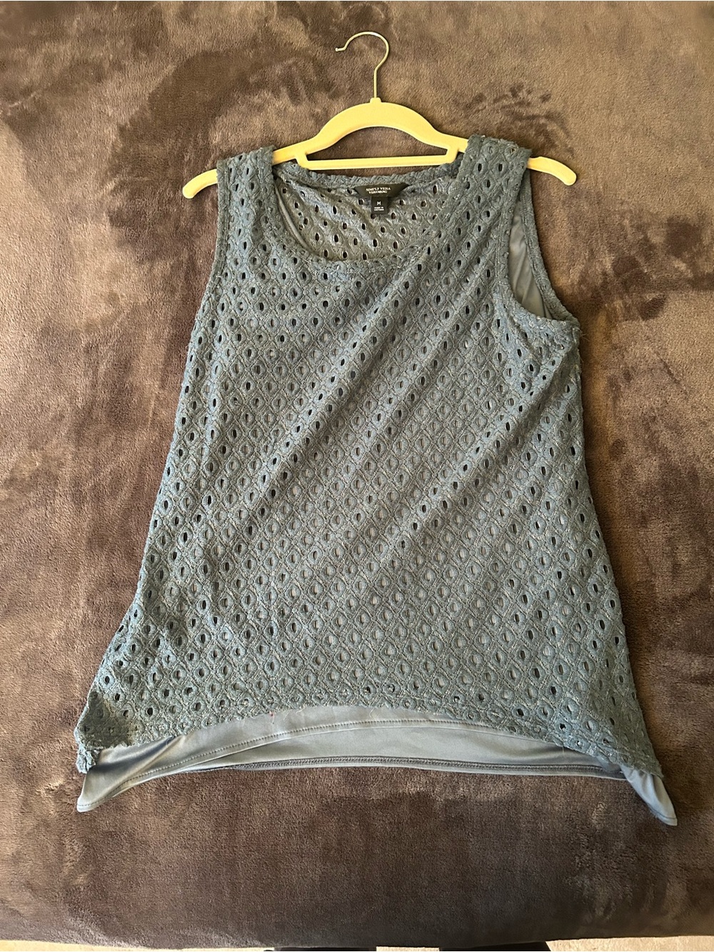 Simply Vera Vera Wang Gray Eyelet Lace Sleeveless Tank